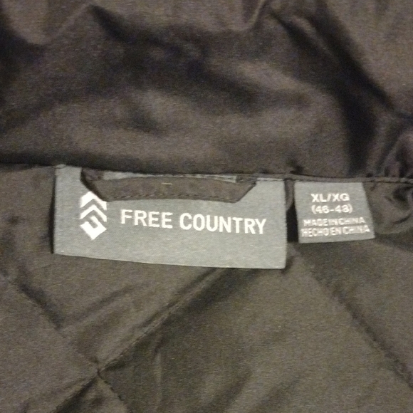 Free Country Men's Black Quilted Vest - Picture 8 of 8